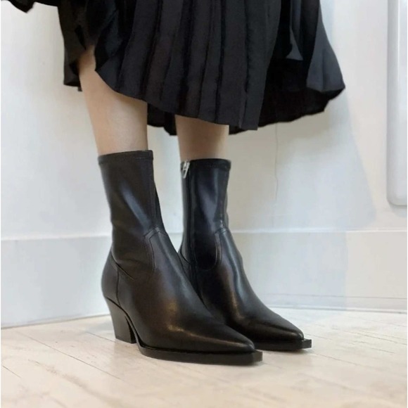 Dolce Vita Shoes - Dolce Vita Black Rutger Leather Pointed Toe Block Heel Booties Sz 7 NWOTS